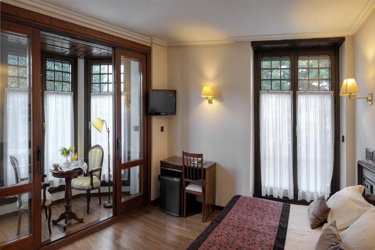 Hotel Palacio Arias Navia
