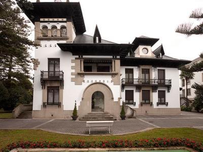 Palacio Arias 3* Navia